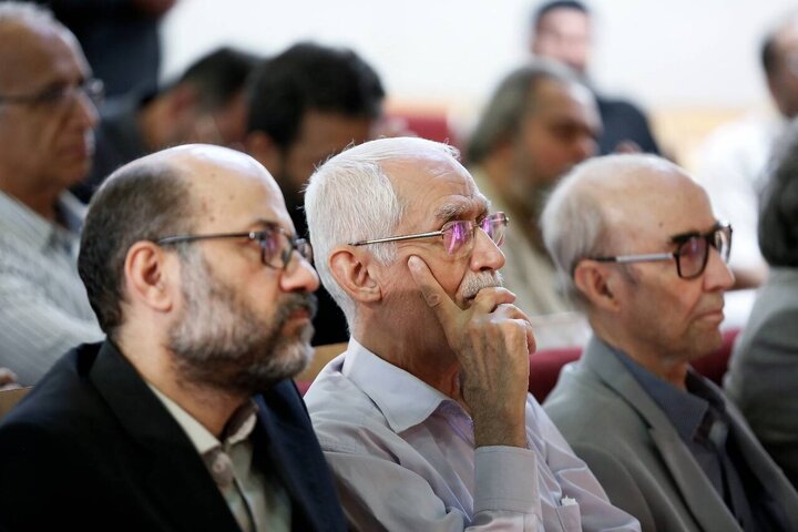 Photos: Unveiling of "Saffron Quran"; Oldest Complete Dated Persian Manuscript