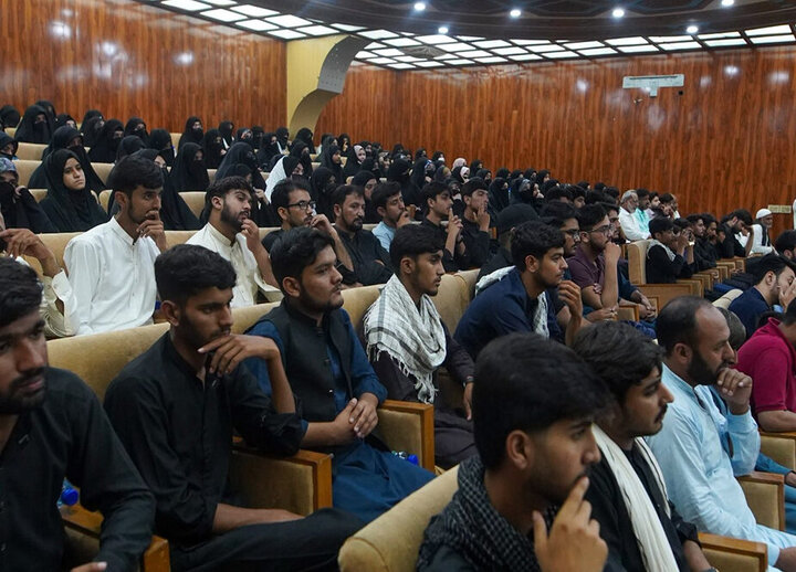 Photos: Memorial of Martyred Leader Held with Presence of Shia Scholars, Religious Figures in Islamabad, Pakistan