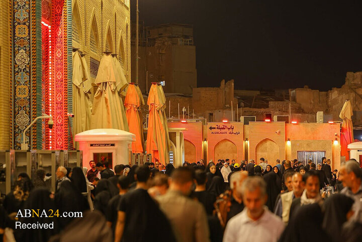 تجدید بیعت کاروان‌های اربعین با امام حسین(ع) در حرم کاظمین