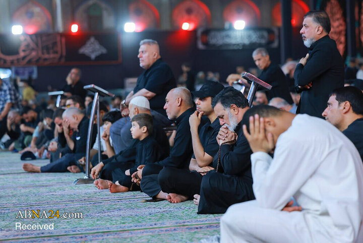 تجدید بیعت کاروان‌های اربعین با امام حسین(ع) در حرم کاظمین