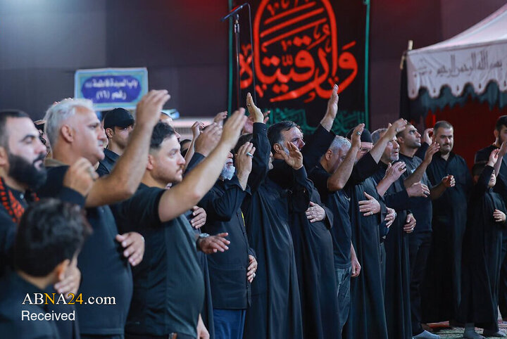 تجدید بیعت کاروان‌های اربعین با امام حسین(ع) در حرم کاظمین