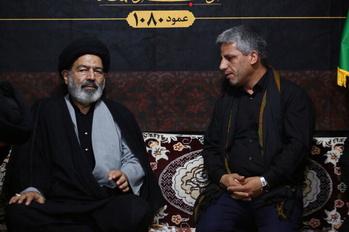 بازدید نماینده رهبر در سازمان حج و زیارت از موکب حرم بانوی کرامت