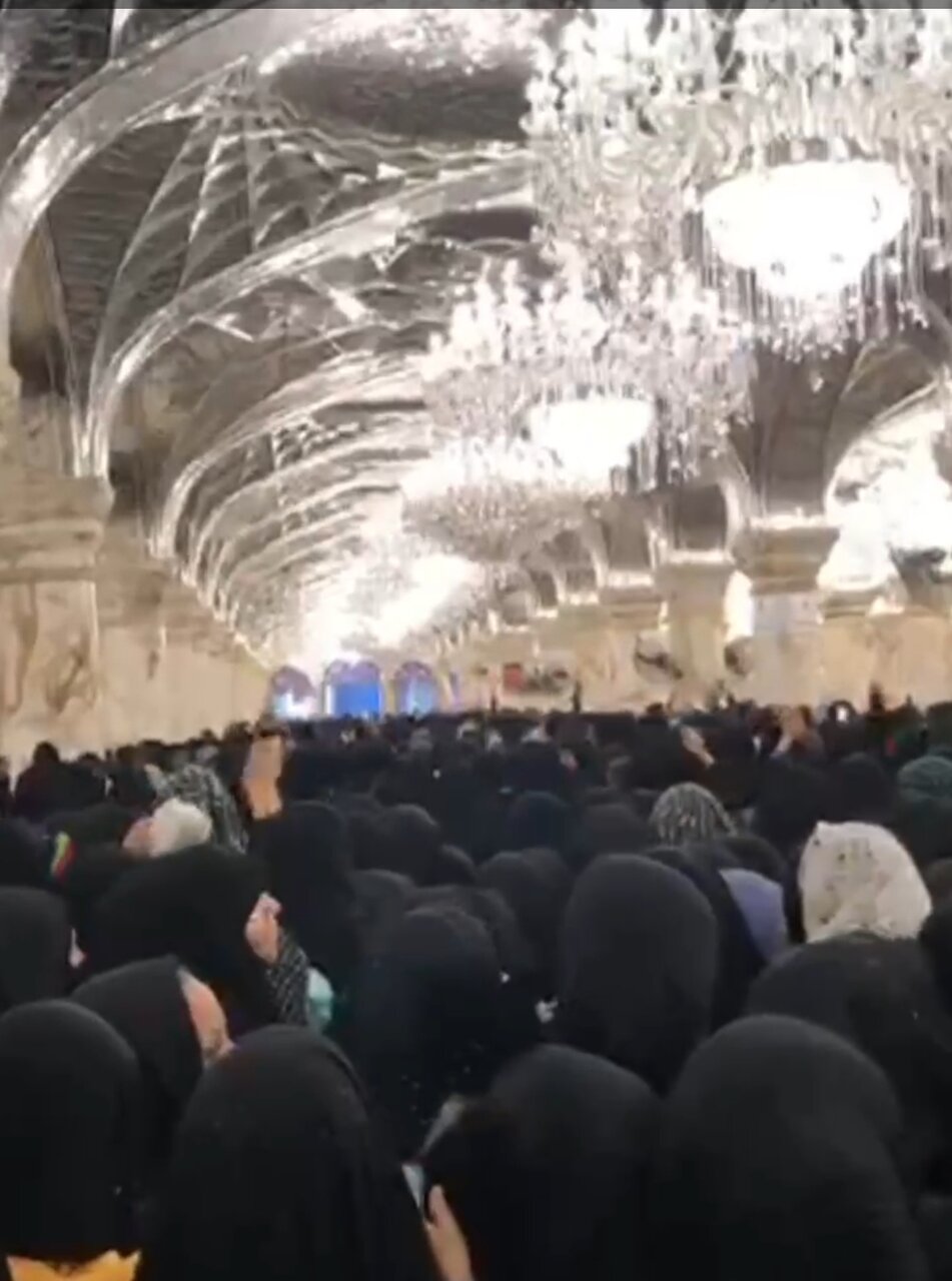 Video| Slogan ng mga Pilgrim ng Arba'in ni Imam Hussein sa Dambana ni Amir al-Mu'minin (Imam Ali, sumakanya nawa ang kapayapaan) bilang Suporta sa Lid