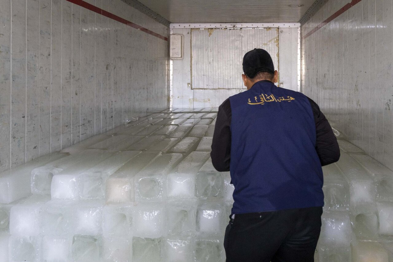 Al-Abbas Shrine Expands Water and Ice Campaign for Arbaeen Processions Across Karbala and Baghdad (+Photos)
