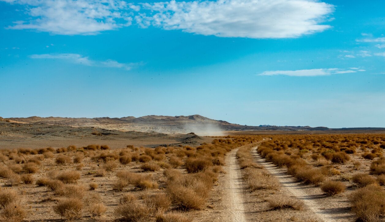 تقوا یعنی حواس‌جمعی؛ مراقب دشمن و مراقب خودت باش
