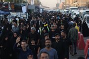 تقرير مصور/ عشرات الالاف من الزوار يدخلون كربلاء من كافة مداخلها لاحياء زيارة الاربعين