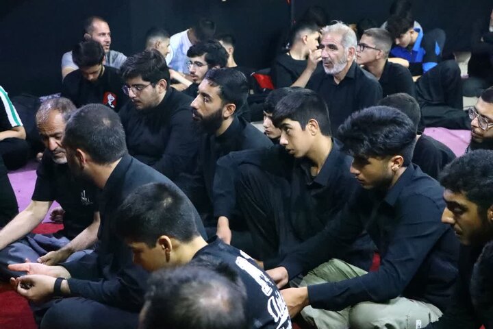 گزارش تصویری/ مراسم عزاداری به نیابت از قائد شهید
