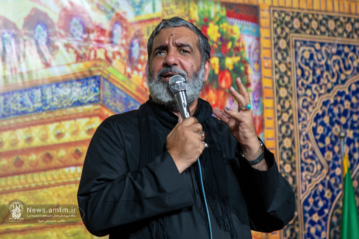 خونخواهی رهبر شهید ادامه راه خونخواهی امام حسین(ع) است