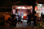 تقرير مصور/ موكب مشكل من عائلة واحدة يخدم زوار الأربعين في كربلاء