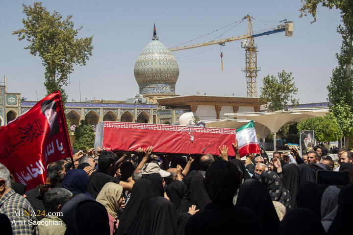 تشییع پیکر سرتیپ دوم خلبان شهید مجید کاظمی در حرم مطهر حضرت شاهچراغ (ع)