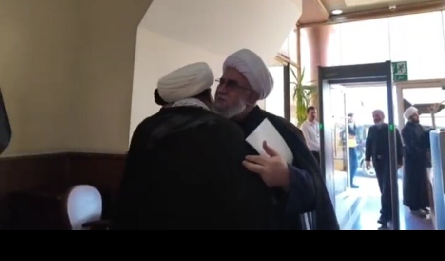 Video| Pagdating ni Ayatollah Ramezani sa Najaf