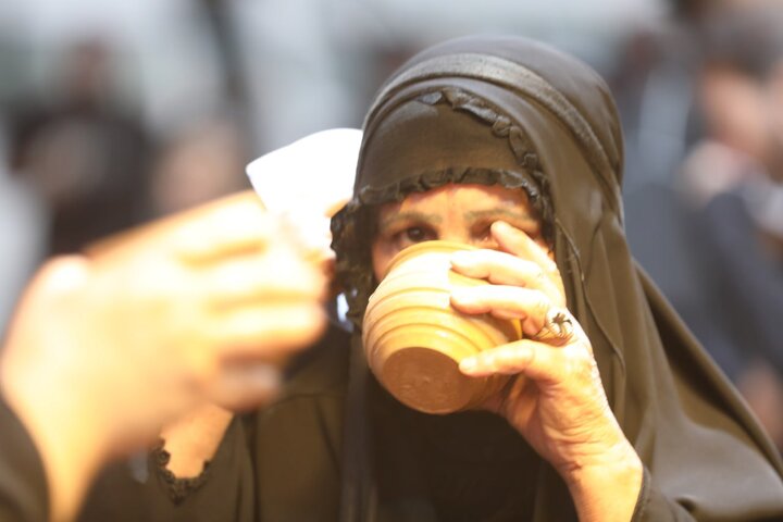 تقرير مصور/ موكب حسيني يحيي الشعائر أكثر من 8 عقود وينفق (70) مليون دينار عراقي