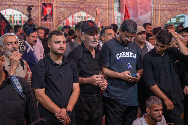 Photos: Anti-American Gathering by Arbaeen Pilgrims at Pillar 1080 on Tariq al-Hussain Route