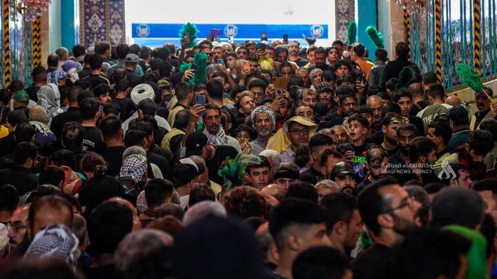 تقرير مصور/ توافد زوار الأربعين الى كربلاء المقدسة لأداء الزيارة