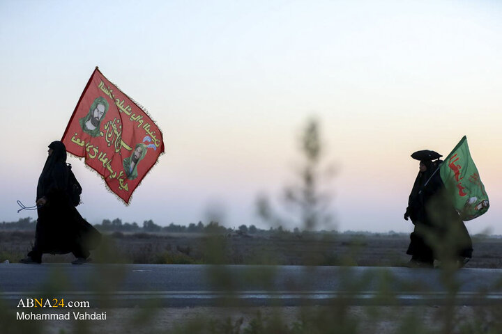 زائران اربعین حسینی در مسیر کربلای معلی