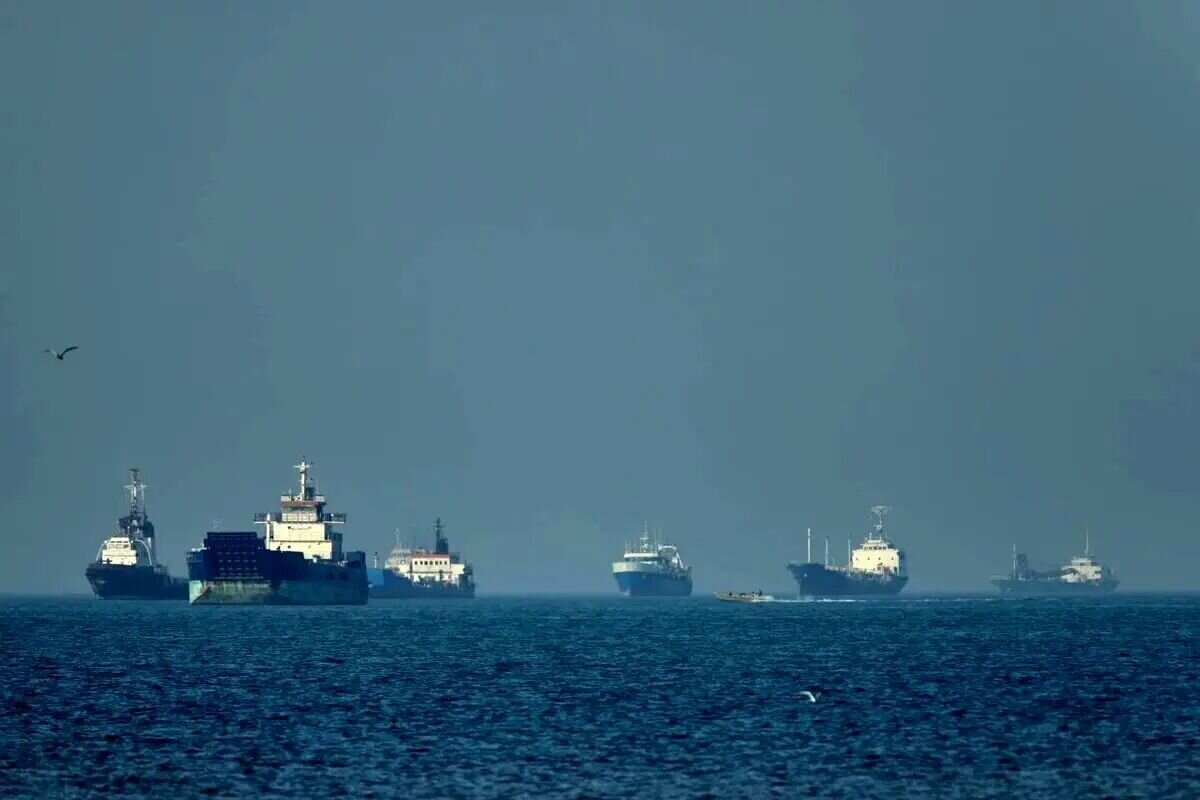 Persian Gulf Strait Authority says Hormuz remains closed