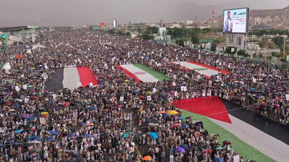Mass Rally in Sana’a Backs Yemen’s ‘Siege for Siege’ Policy Amid U.S.–Saudi Escalation