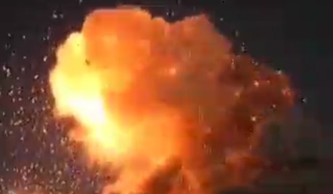 Video| Matinding Airstrike ng Rehimeng Zionist sa Isang Tahanan sa Al-Maghazi Refugee Camp sa Gaza