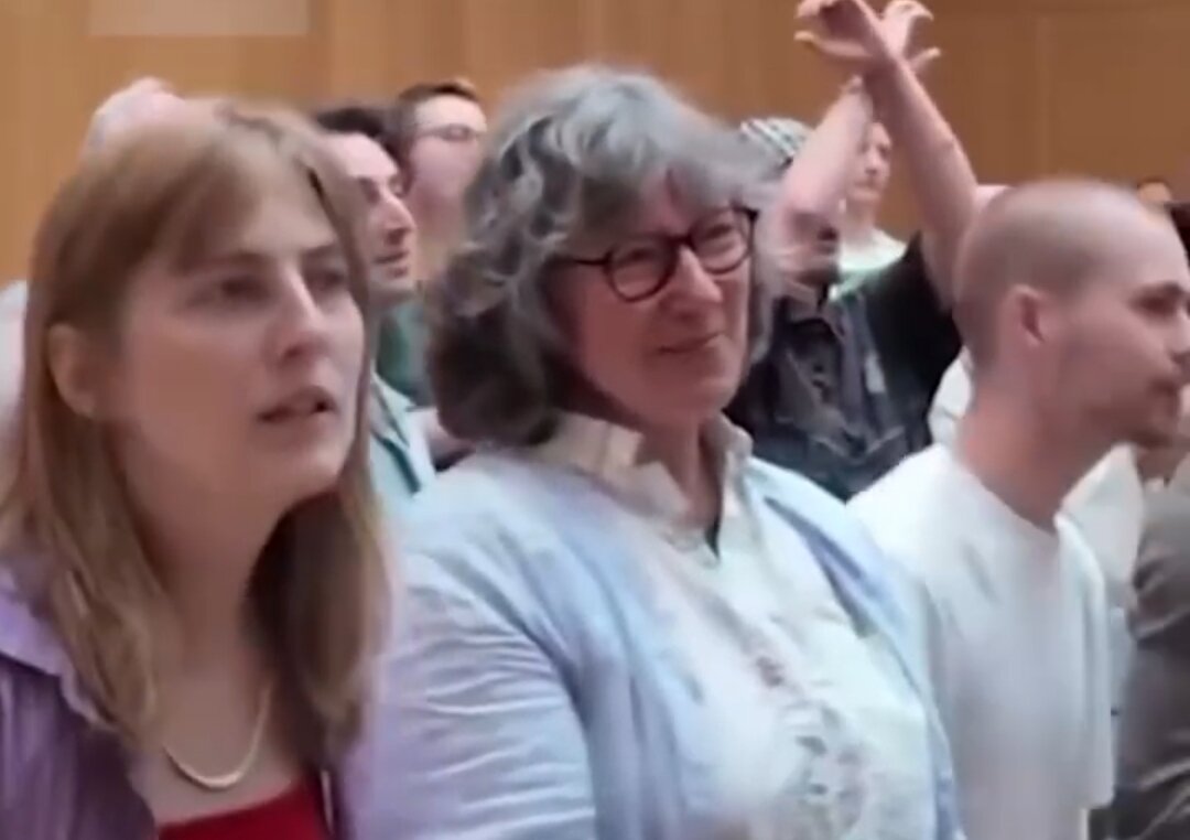Video| Awit ng Suporta para sa Palestine ang Umalingawngaw sa Korte ng Stuttgart