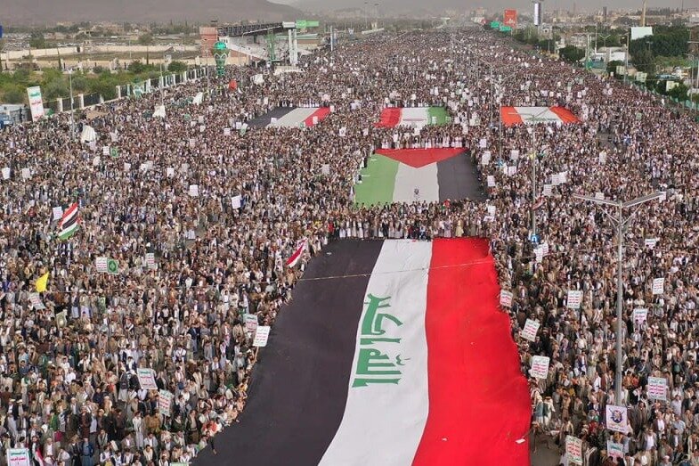 راهپیمایی در صنعا با شعار «محاصره با محاصره، تشدید با تشدید»؛ انصارالله: آماده پرداخت هزینه‌های نبرد هستیم