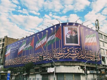 آیه قرآن، مبنای طراحی دیوارنگاره دومین سالگرد شهید هنیه شد
