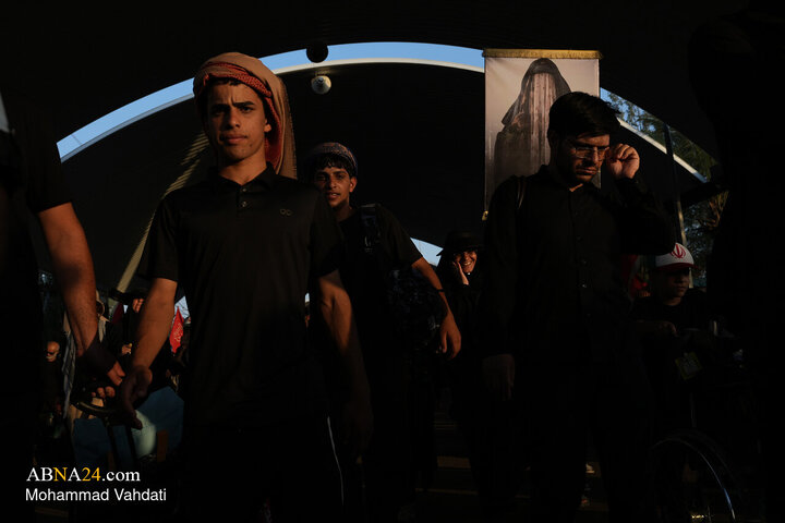 Photos: Tariq al-Hussain; Path of Devotion of Arbaeen Pilgrims Toward Holy Karbala