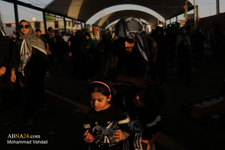 Photos: Tariq al-Hussain; Path of Devotion of Arbaeen Pilgrims Toward Holy Karbala