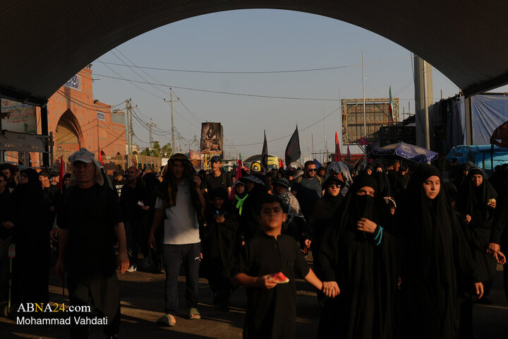 Photos: Tariq al-Hussain; Path of Devotion of Arbaeen Pilgrims Toward Holy Karbala