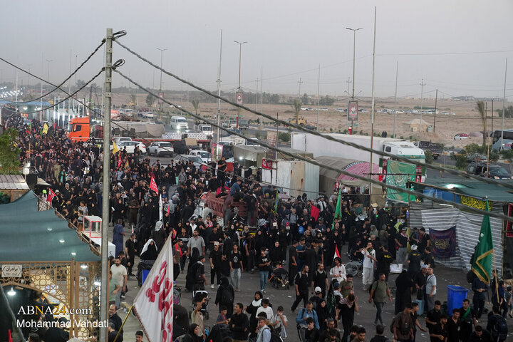 Photos: Tariq al-Hussain; Path of Devotion of Arbaeen Pilgrims Toward Holy Karbala