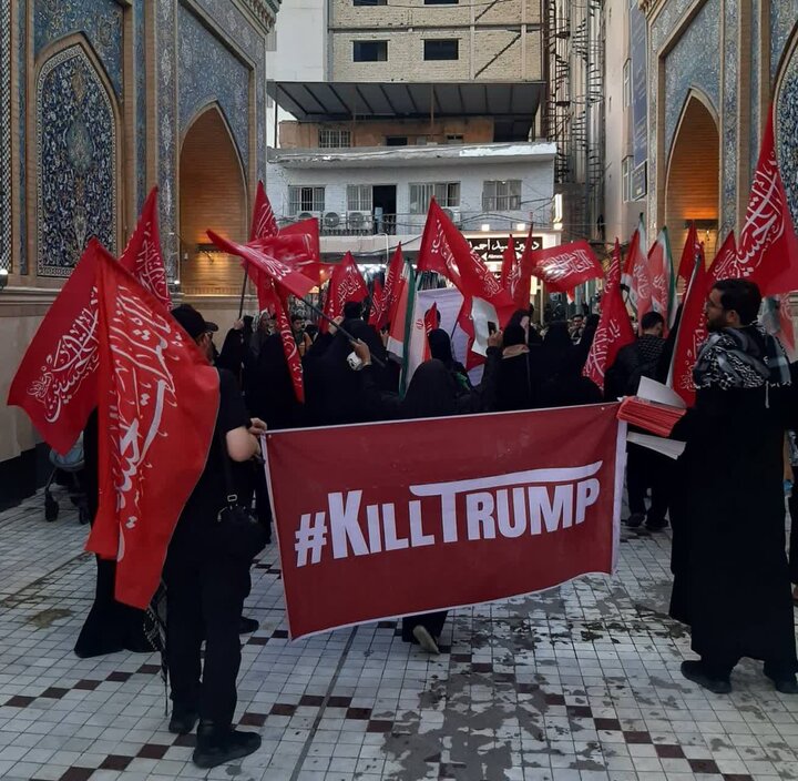 تقرير مصور/ قوافل المطالبة بثأر الإمام الشهيد تدخل مسيرة الأربعين بالرايات الحمراء قادمة من النجف الأشرف