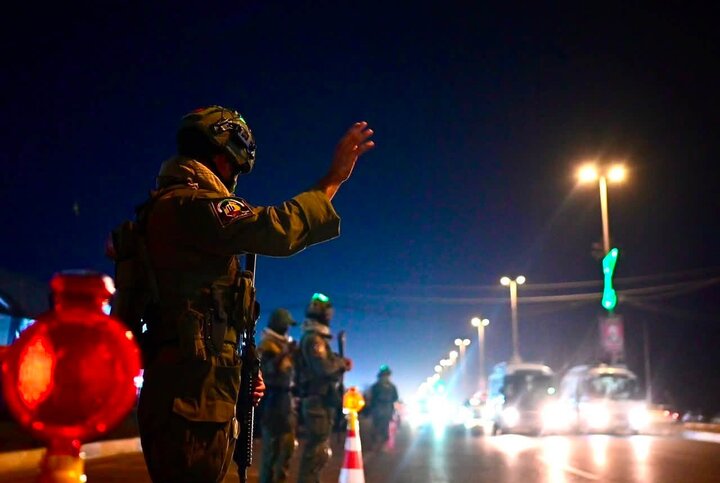 تقرير مصور/ حضور الحشد الشعبي لتعزيز الأمن لطريق النجف – كربلاء خلال زيارة الأربعين