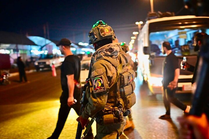 تقرير مصور/ حضور الحشد الشعبي لتعزيز الأمن لطريق النجف – كربلاء خلال زيارة الأربعين