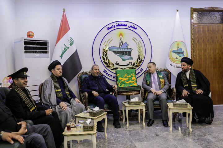Photos: Meeting of Envoys of Compassionate Imam (a.s.) with Senior Officials of Wasit Province, Iraq