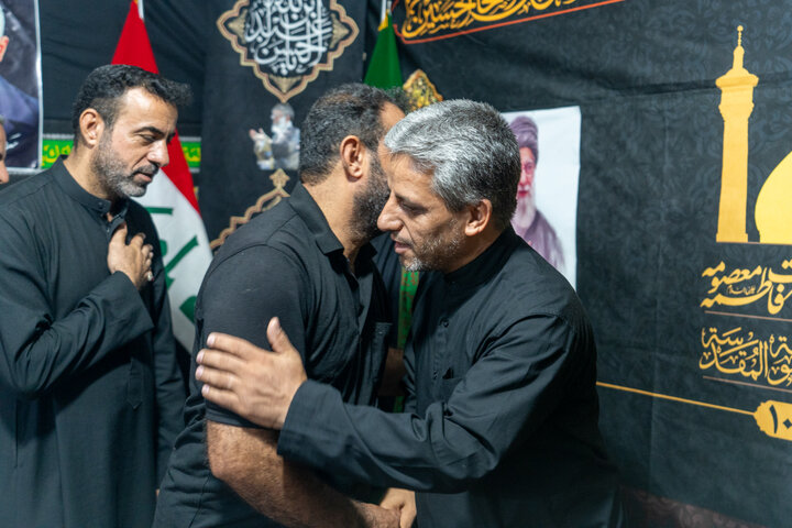 تقدیر مدیر موکب حرم مطهر بانوی کرامت از موکب‌داران عراقی مسیر مشایه