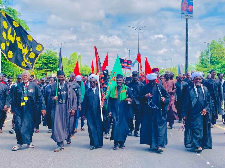 নাইজেরিয়ায় আহলুল বাইতের (আ.)-এর অনুসারীদের আরবাইন পদযাত্রা শুরু+ছবিসহ।