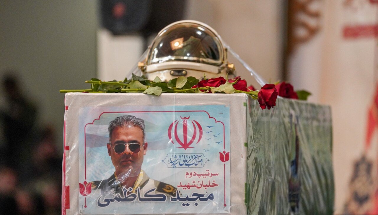 شهیدی که اقتدار آسمان را حفظ کرد؛ شهرداری که اقتدار مراسم را با سخنرانی شکست