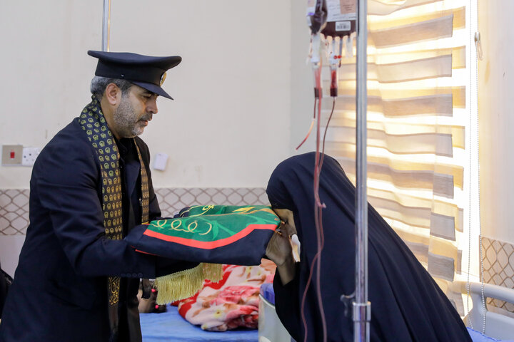Photos: Presence of Caravan of "Envoys of Compassionate Imam (AS)" at Hazrat Batoul Hospital in the City of Kut, Iraq