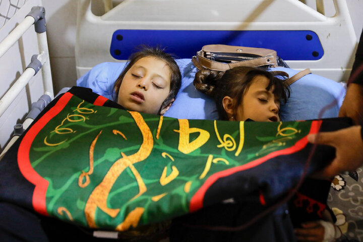 Photos: Presence of Caravan of "Envoys of Compassionate Imam (AS)" at Hazrat Batoul Hospital in the City of Kut, Iraq