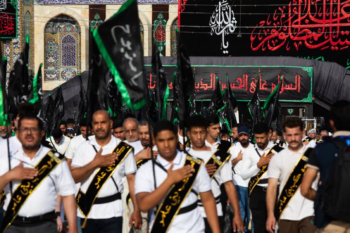 تقرير مصور/ حضور مميز لموكب بني عامر الحسيني في أربعينية الإمام الحسين(ع) بمدينة كربلاء المقدسة
