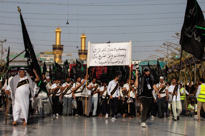 تقرير مصور/ حضور مميز لموكب بني عامر الحسيني في أربعينية الإمام الحسين(ع) بمدينة كربلاء المقدسة