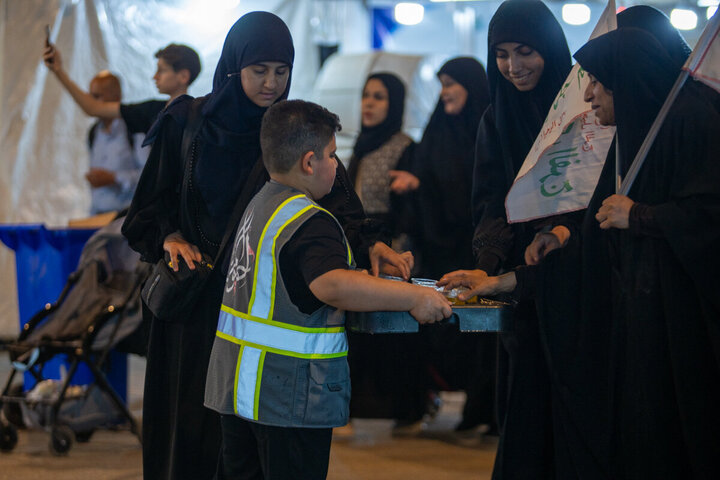 Photos: Millions of pilgrims walk from Najaf to Karbala in Arbaeen pilgrimage
