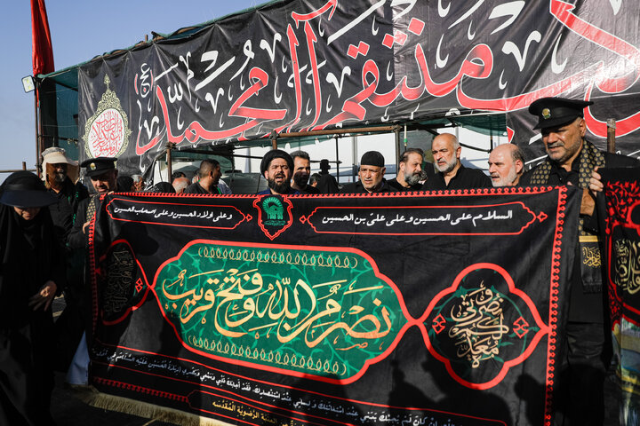 Photos: Presence of Caravan of "Envoys of Compassionate Imam" among Mawkib Organizers of Najaf
