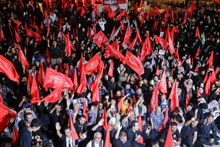 Photos: Presence of Caravan of "Envoys of Compassionate Imam (a.s.)" at Arbaeen Pilgrimage Route in Najaf