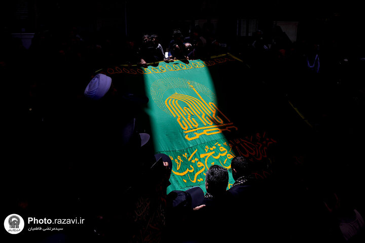 Photos: Caravan of "Envoys of Compassionate Imam (AS)" attends at Imam Ali Holy shrine
