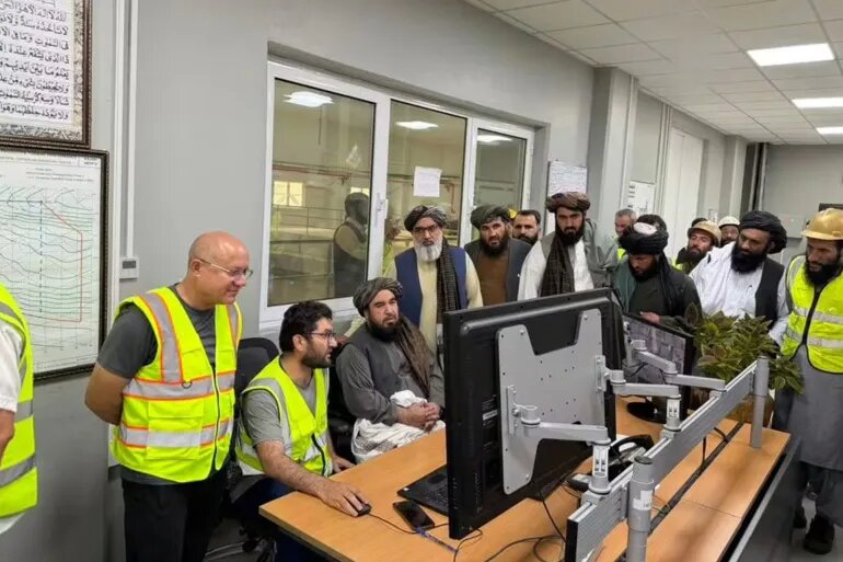 ۱۵ ساعت خاموشی در روز؛ بحران برق، کسب‌وکارهای شهر کابل را زمین‌گیر کرد