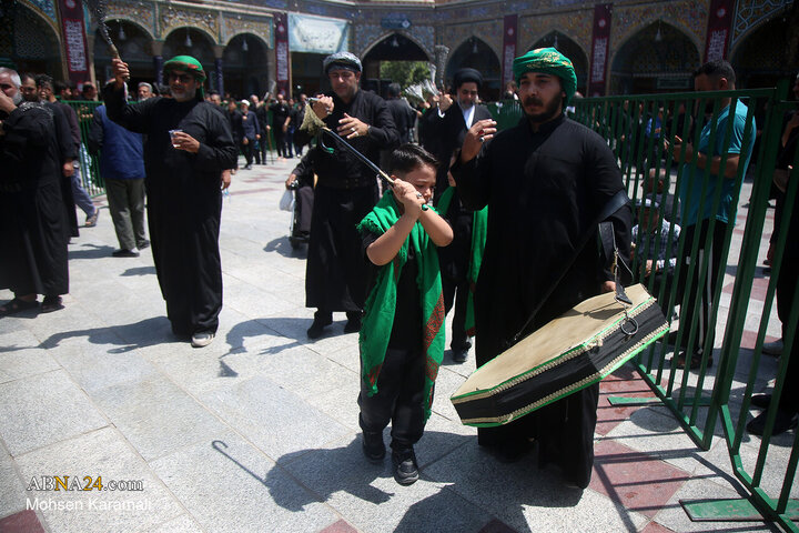 Trauerzeremonien des Arba'in von Hussein im Heiligtum Ihrer Heiligkeit Fatima Masuma (Friede sei mit ihr)