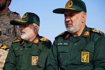 Comandante de la Fuerza Terrestre del CGRI: Estamos preparados para responder a cualquier error de cálculo de los enemigos