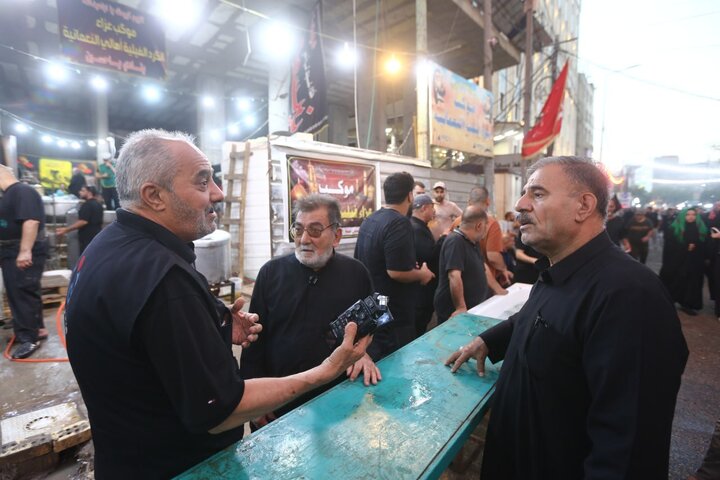تقرير مصور/ موكب الكرد الفيلية يخدم الزوار في مدينة الإمام الحسين(ع)
