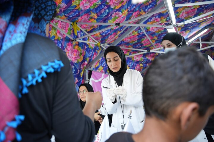 تقرير مصور/ مستشفى السيدة خديجة تعالج مرضى الأربعين وتصدر (3500) هوية تعريفية للاطفال