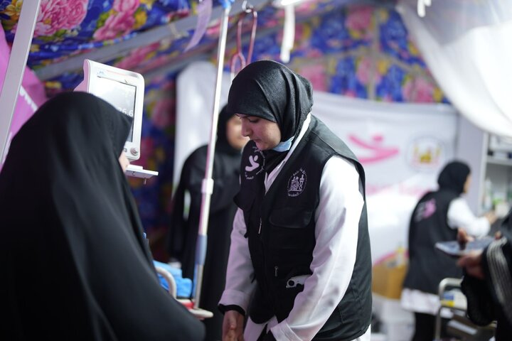 تقرير مصور/ مستشفى السيدة خديجة تعالج مرضى الأربعين وتصدر (3500) هوية تعريفية للاطفال